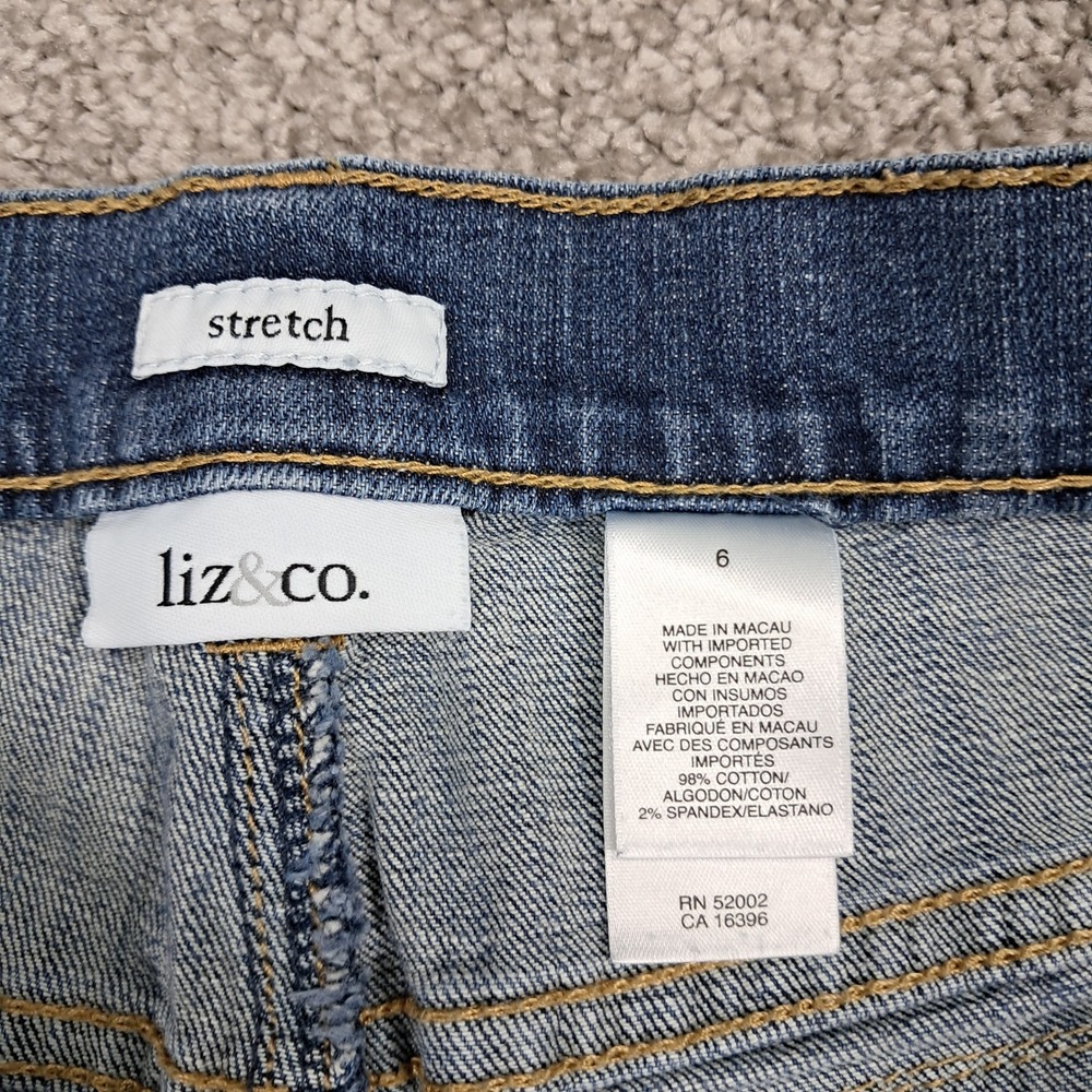 Liz & Co Womens Blue Stretch Straight Leg Jeans Size 6 Patch Pockets Mid Rise - Picture 3 of 10